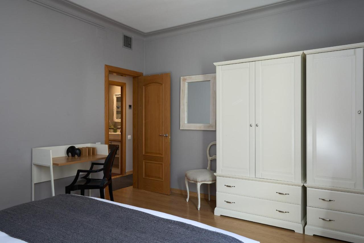 Апартаменты Casa Cosi - Casanova 5 Барселона Экстерьер фото